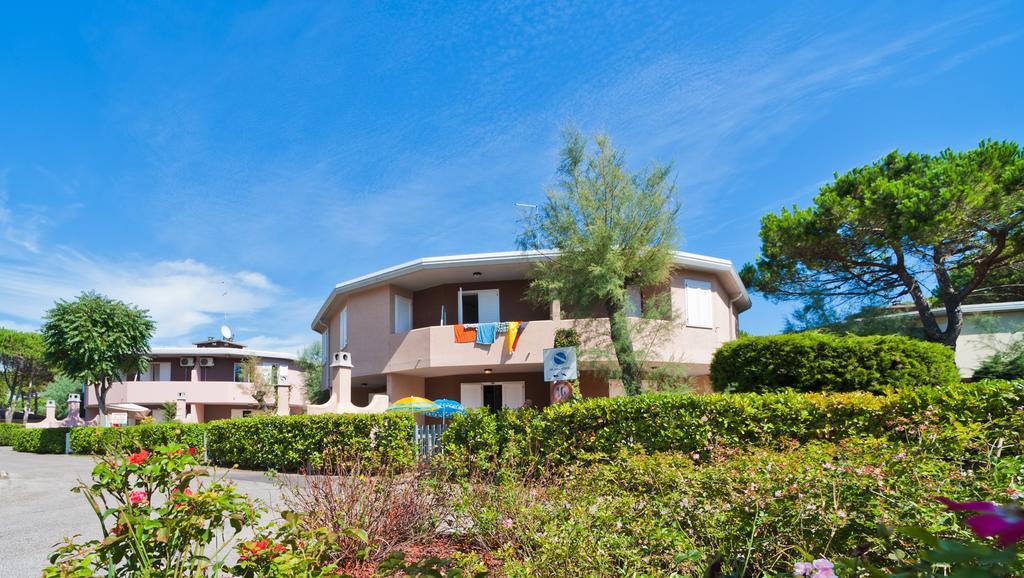 Villaggio Tivoli Bibione Bagian luar foto