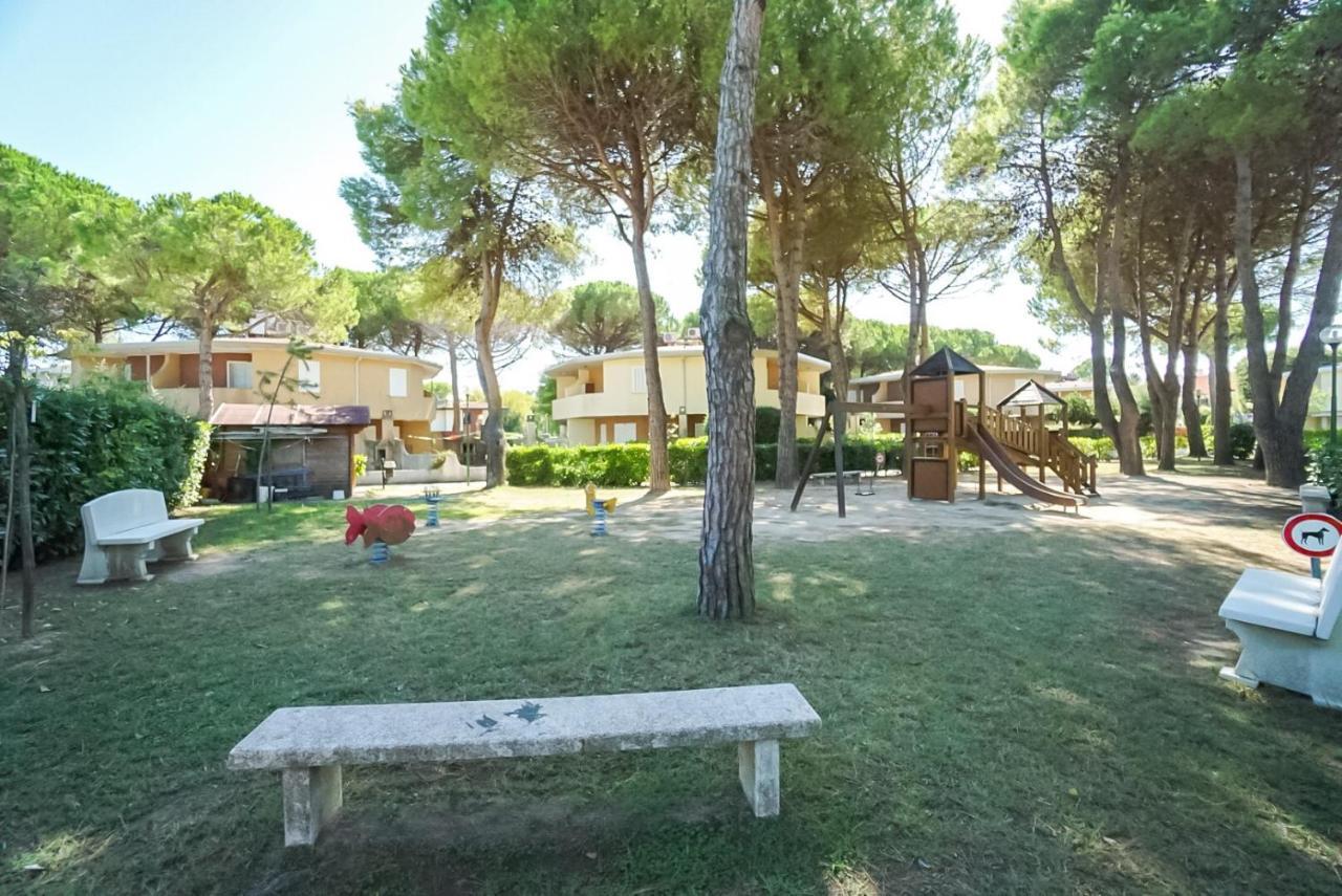 Villaggio Tivoli Bibione Bagian luar foto