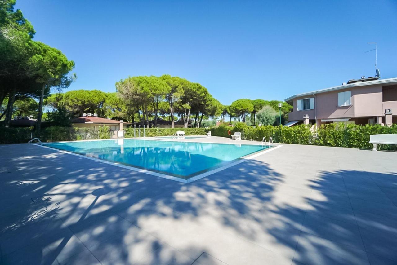 Villaggio Tivoli Bibione Bagian luar foto