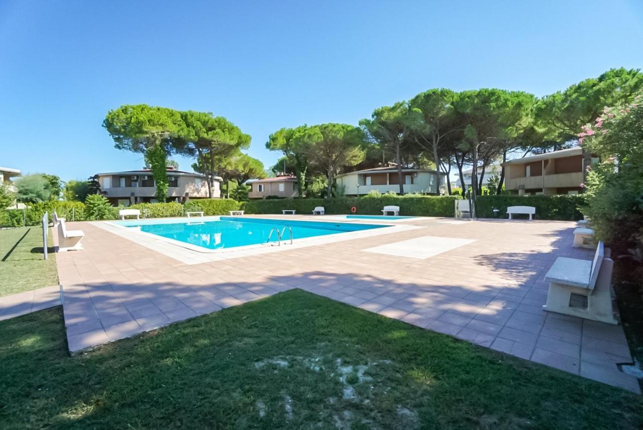 Villaggio Tivoli Bibione Bagian luar foto